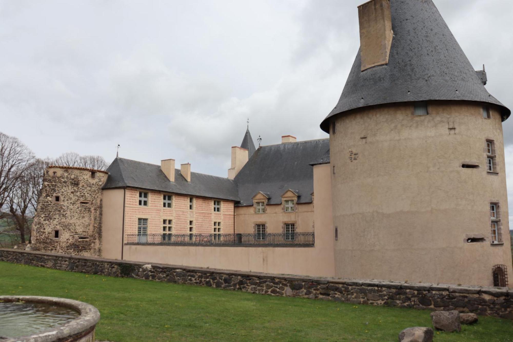 L'oustalou - Wifi - Jardin - Campagne * Villeneuve (Puy-de-Dome)